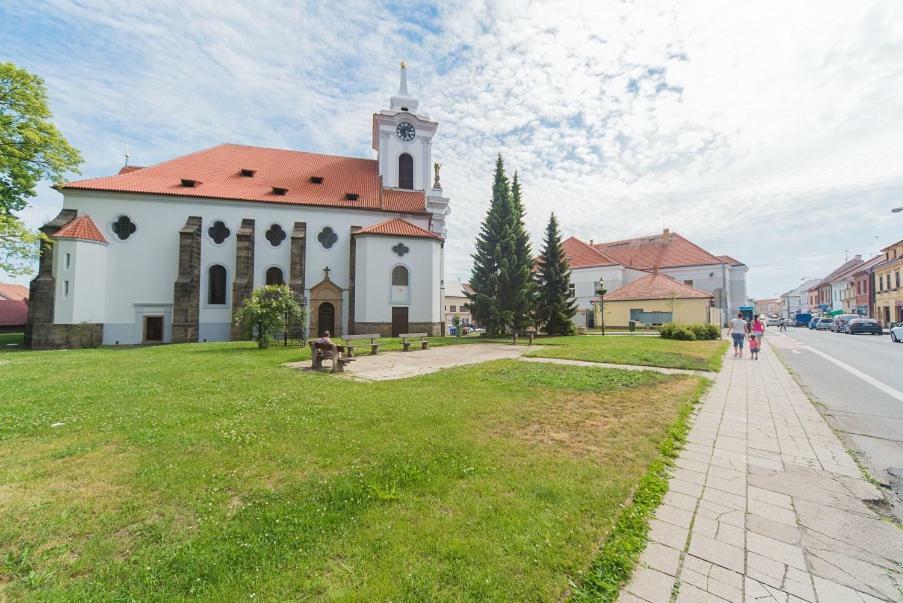 Pension U Kostela Cesky Brod 外观 照片