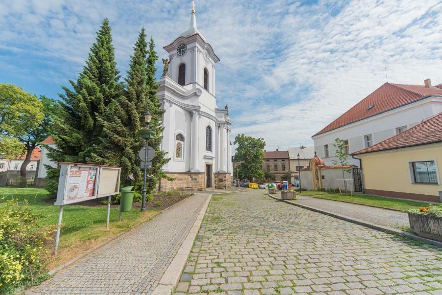 Pension U Kostela Cesky Brod 外观 照片